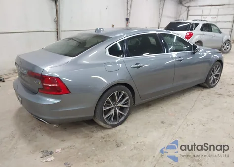 2018 Volvo S90 T6 Momentum from USA, damaged, VIN LVY992MK4JP004803